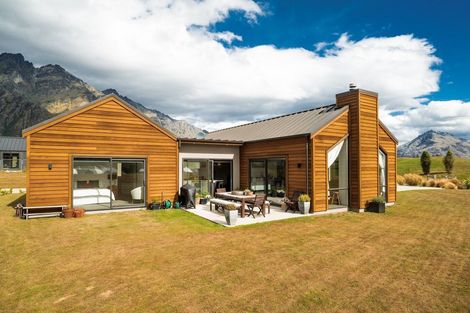 Photo of property in 60 Cunninghams Drive, Jacks Point, Queenstown, 9371