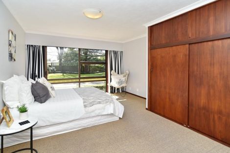 Photo of property in 361 Gardiners Road, Harewood, Christchurch, 8051
