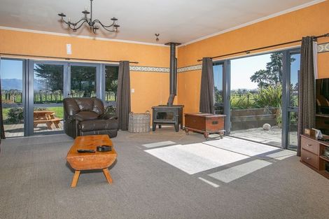 Photo of property in 172e Manaia Road, Homebush, Masterton, 5885