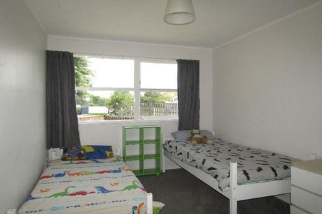 Photo of property in 16 Kotare Street, Hilltop, Taupo, 3330