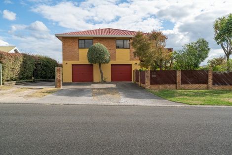 Photo of property in 19 Ingle Avenue, Waipahihi, Taupo, 3330