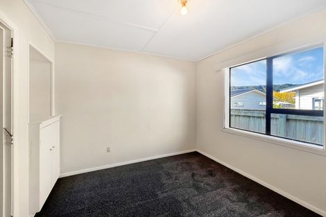 Photo of property in 27 Wainuiomata Road, Wainuiomata, Lower Hutt, 5014