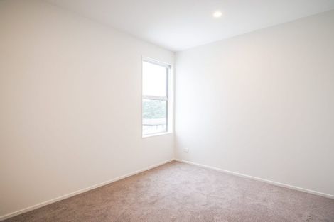Photo of property in 10a Tirimoana Road, Te Atatu South, Auckland, 0602