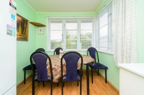 Photo of property in 9 Belfast Place, Roslyn, Palmerston North, 4414