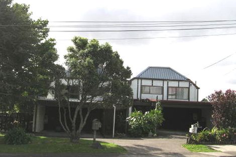 Photo of property in 2/78 Sunnynook Road, Sunnynook, Auckland, 0620