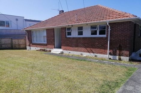Photo of property in 39 Regina Street, Westmere, Auckland, 1022