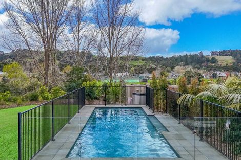 Photo of property in 5 Moya Drive, Matakana, 0985