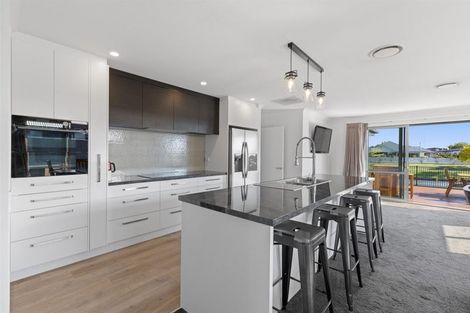 Photo of property in 62 Tiritiri Moana Drive, Pegasus, 7612