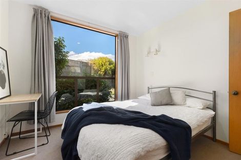 Photo of property in 1/4 Sainsbury Road, Fernhill, Queenstown, 9300