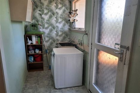 Photo of property in 2/43 Prestons Road, Redwood, Christchurch, 8051