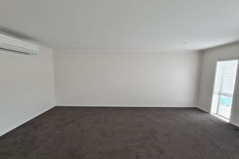 Photo of property in 28 Manor Park Road, Manor Park, Lower Hutt, 5019