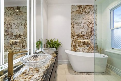 Photo of property in 26 Dedwood Terrace, Saint Marys Bay, Auckland, 1011