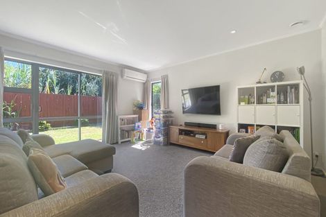 Photo of property in 14a Carbine Road, Mount Wellington, Auckland, 1060