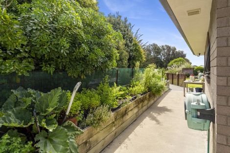 Photo of property in 7 Byron Brown Place, Otaki Beach, Otaki, 5512