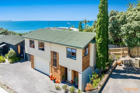 Photo of property in 1/59 Churchill Road, Murrays Bay, Auckland, 0630