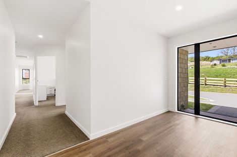 Photo of property in 1 Glendas Way, Acacia Bay, 3385