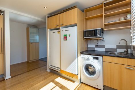 Photo of property in 8 Mckenzie Terrace, Carterton, 5713