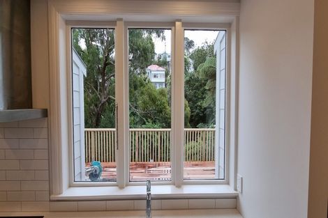 Photo of property in 131 Kelburn Parade, Kelburn, Wellington, 6012