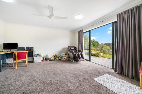 Photo of property in 165b Oraha Road, Kumeu, 0892