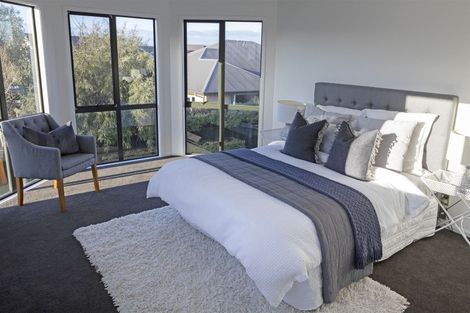 Photo of property in 34 Glasnevin Drive, Casebrook, Christchurch, 8051