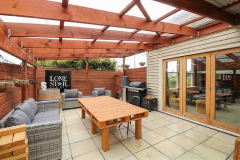 Photo of property in 298 Church Street, West End, Timaru, 7910