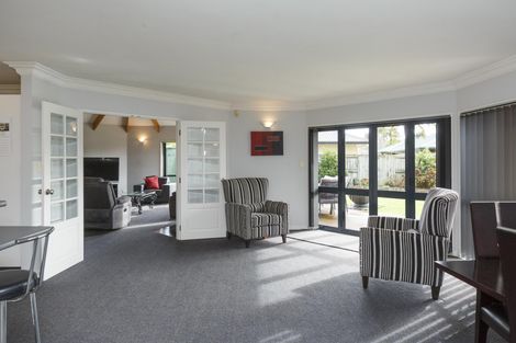 Photo of property in 82 Amberley Avenue, Highbury, Palmerston North, 4412