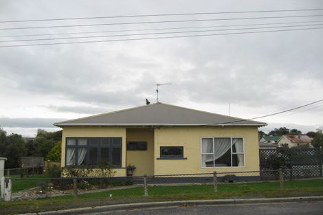 Photo of property in 9 Ann Street, Balclutha, 9230