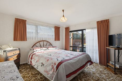 Photo of property in 1/102 Lake Terrace Road, Burwood, Christchurch, 8061