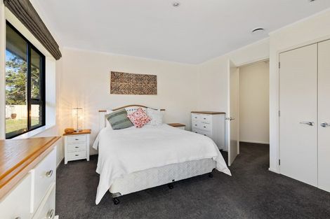 Photo of property in 15 Pounamu Avenue, Greenhithe, Auckland, 0632