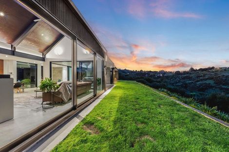 Photo of property in 104 Stoneridge Terrace, Whitford, Manurewa, 2576