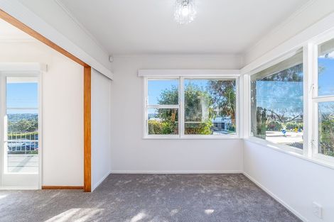 Photo of property in 4 Seaview Road, Glenfield, Auckland, 0629