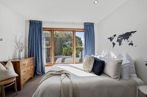 Photo of property in 3 Belleview Terrace, Mount Pleasant, Christchurch, 8081