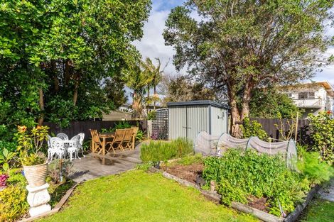 Photo of property in 170 One Tree Point Road, One Tree Point, 0118