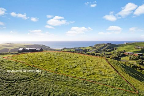 Photo of property in Tapuae, 11 Washer Road, Omata, New Plymouth, 4374