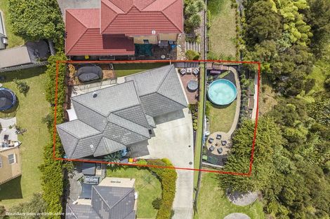 Photo of property in 112 Grand Drive, Orewa, 0931