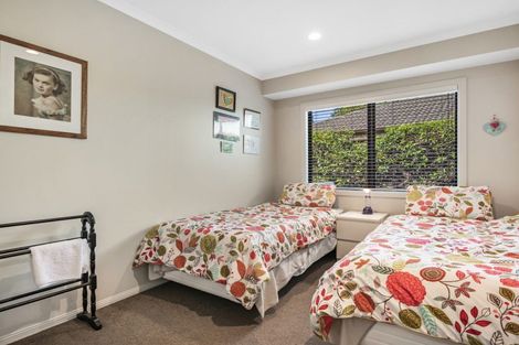 Photo of property in 7 Piha Close, Papamoa Beach, Papamoa, 3118