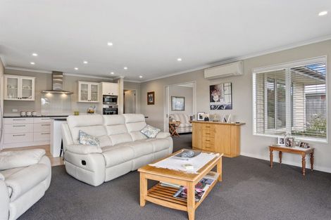 Photo of property in 49 Willowside Place, Amberley, 7410