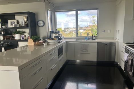 Photo of property in 34 Beach Road, Castor Bay, Auckland, 0620