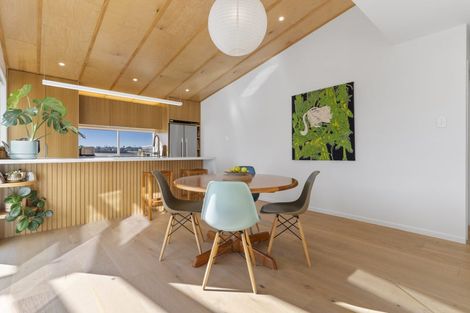 Photo of property in 186a Nile Road, Forrest Hill, Auckland, 0620