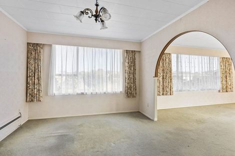 Photo of property in 27 Davidson Street, Hawera, 4610