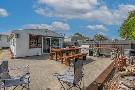 Photo of property in 9 Johnson Street, Bulls, 4818