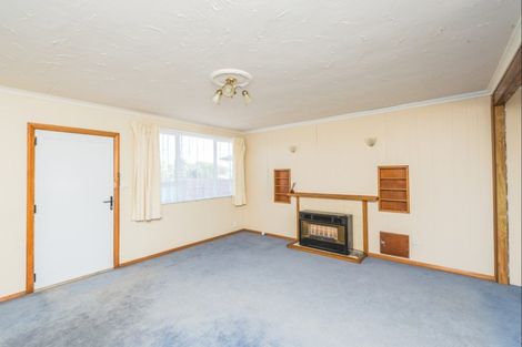 Photo of property in 12 Aotea Street, Castlecliff, Whanganui, 4501