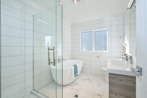 Photo of property in 40a Rutherford Terrace, Meadowbank, Auckland, 1072