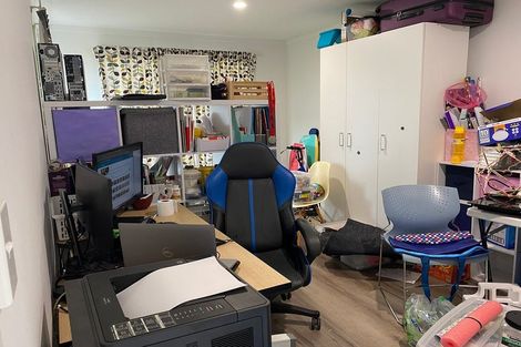 Photo of property in 2/366a Glenfield Road, Glenfield, Auckland, 0629