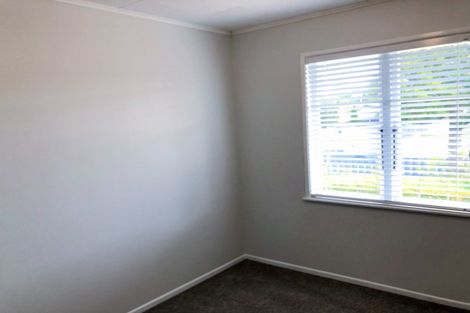 Photo of property in 22 Gossamer Drive, Pakuranga Heights, Auckland, 2010