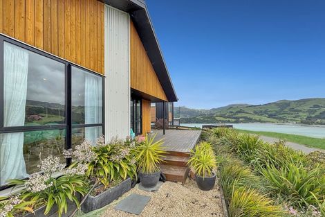 Photo of property in 19 Totara Drive, Duvauchelle, 7581