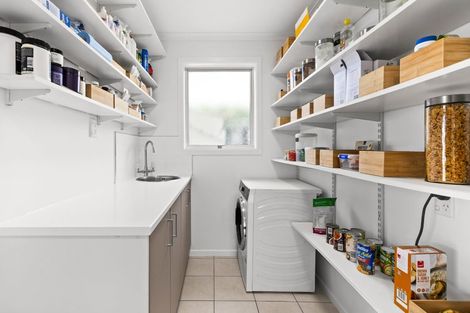 Photo of property in 28 Higgins Street, Marewa, Napier, 4110