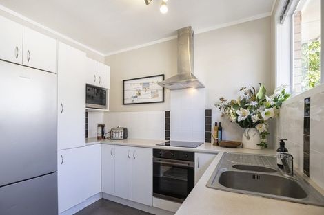 Photo of property in 5/252 Meola Road, Point Chevalier, Auckland, 1022