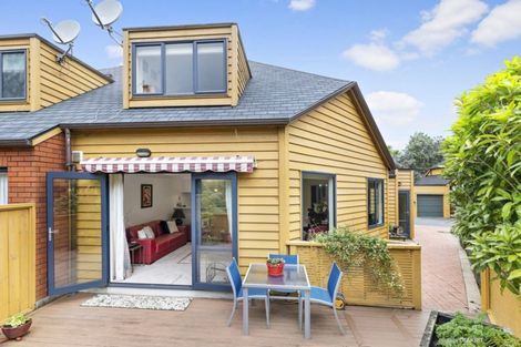 Photo of property in 14 Futuna Close, Karori, Wellington, 6012