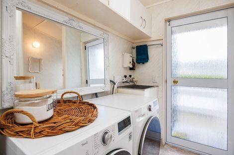 Photo of property in 10 Pirinoa Street, Feilding, 4702